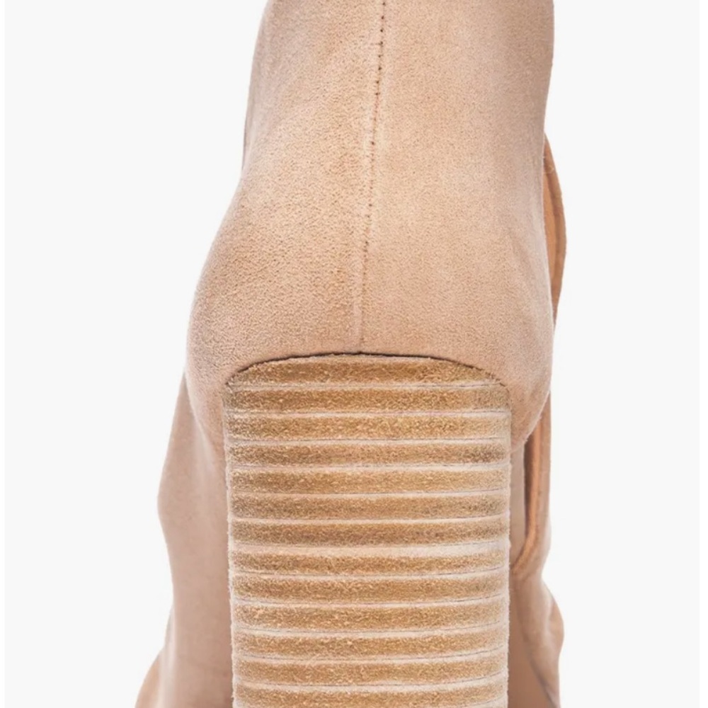 42 Gold Loyalty Open Toe Bootie - Picture 4 of 4